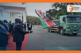 President-Ruto-flags-off-50-trucks-carrying-relief-food